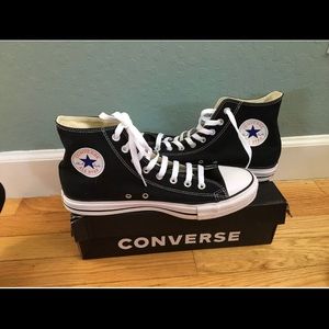 Like new Converse All Star Hightop shoes sz 8 mens